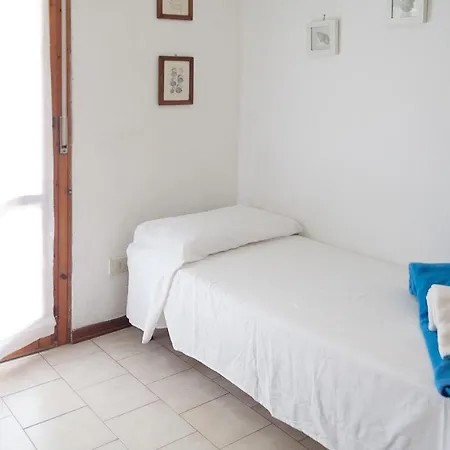 Casa Anna A Porto Azzurro Apartment Exterior photo